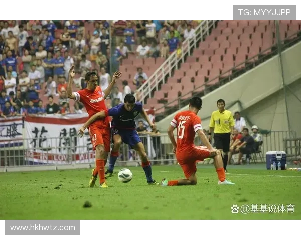 足球明星们的精彩操作与技艺展示让球迷热血沸腾的瞬间回顾