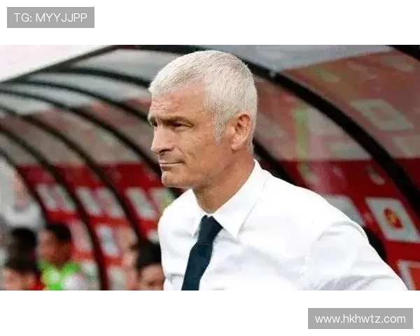 无敌巨星的足球明星如何在绿茵场上书写传奇人生与辉煌成就